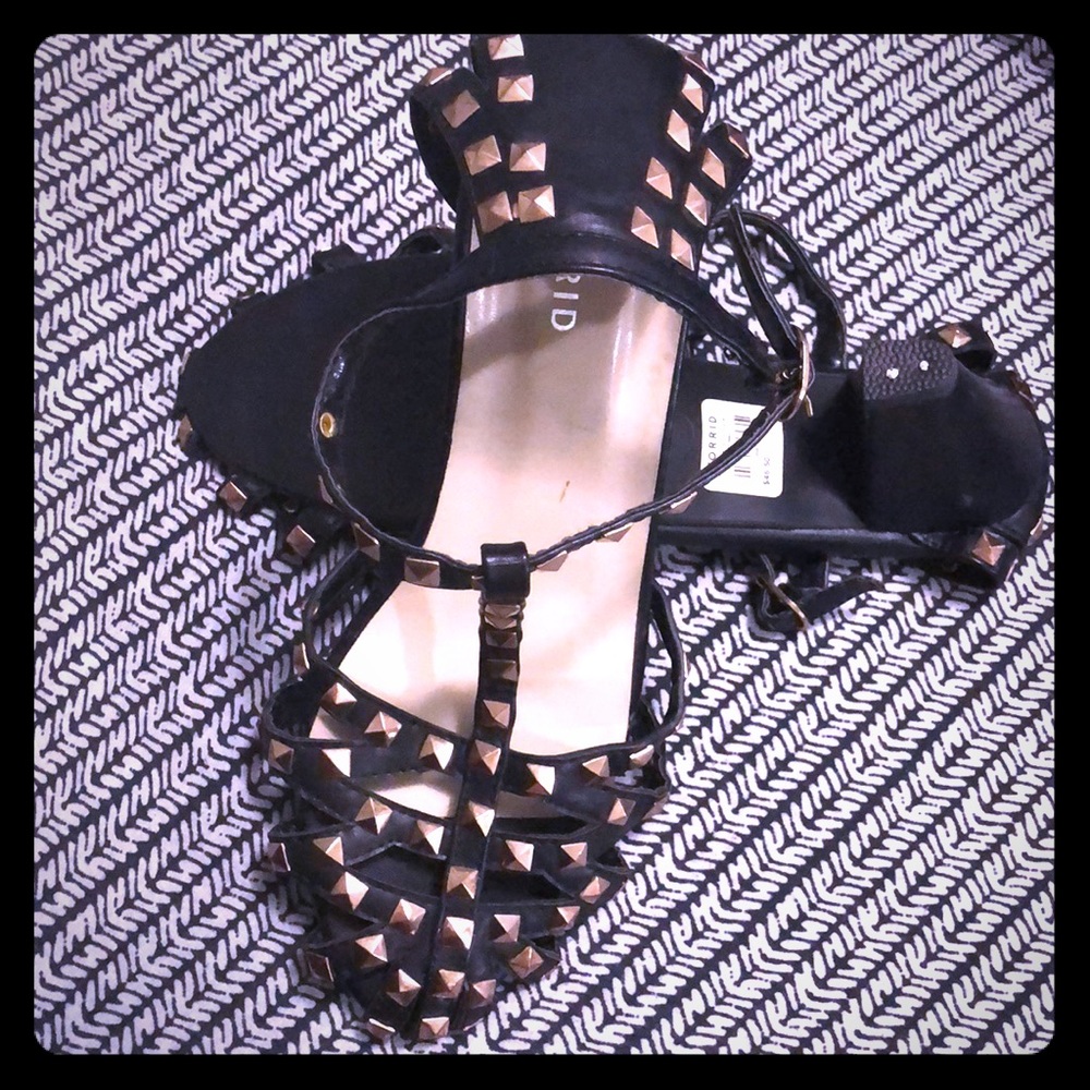 2” High heel shoes